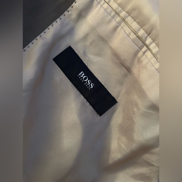 Hugo Boss Jacket size - 46R - Picture 6 of 7